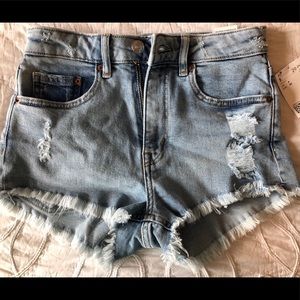 BRAND NWT H&M High waste cut off jean shorts